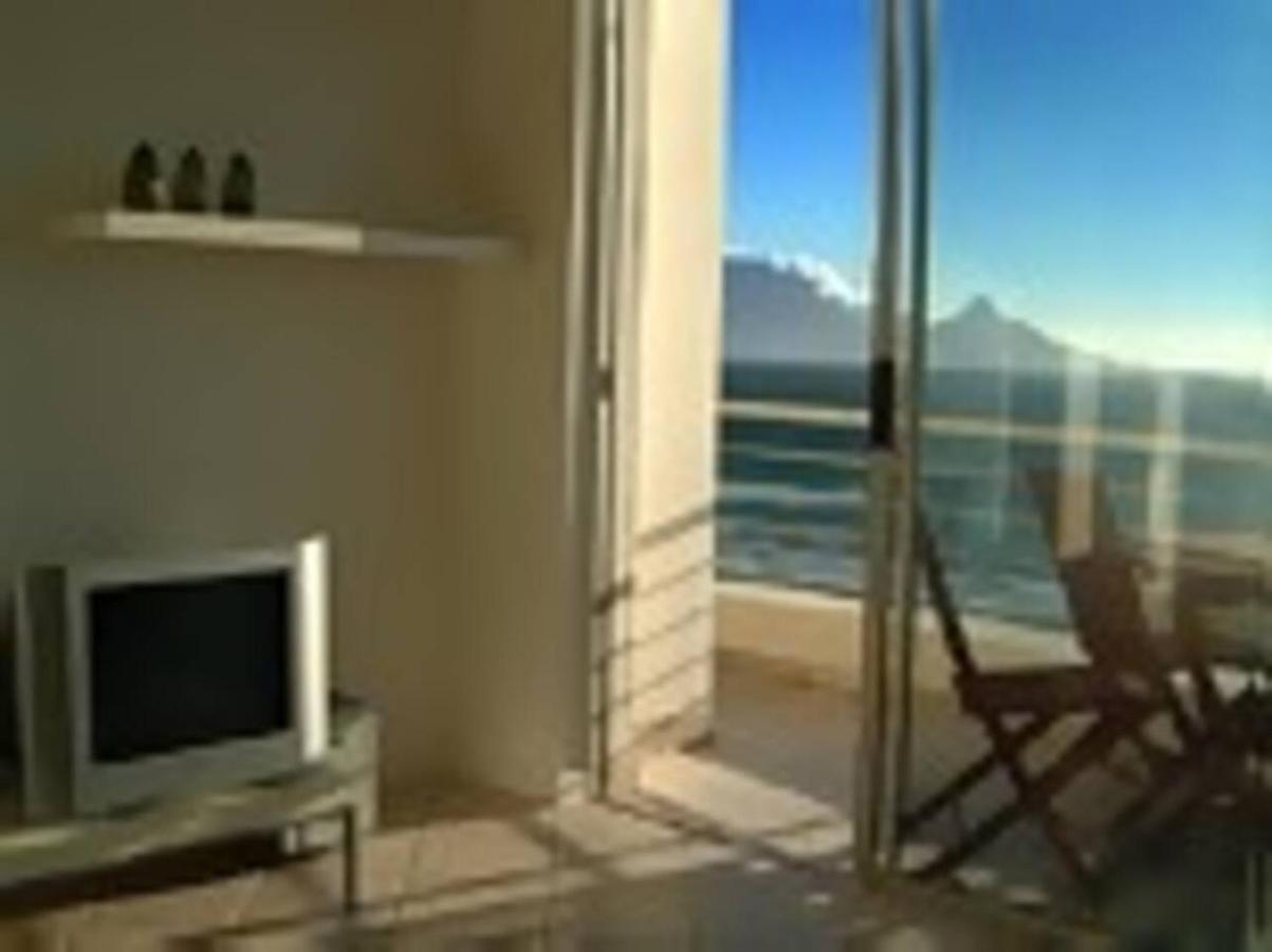 Apartment Whitesands Cape Town